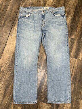 Wrangler Relaxed Boot Cut Light Wash Denim Jeans Premium Quality Men's